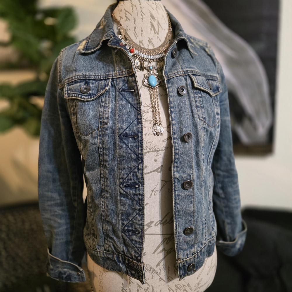 Vintage Tommy Hilfiger Classic Distressed Denim Jacket